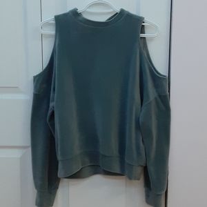 Cold-shoulder grey sweater